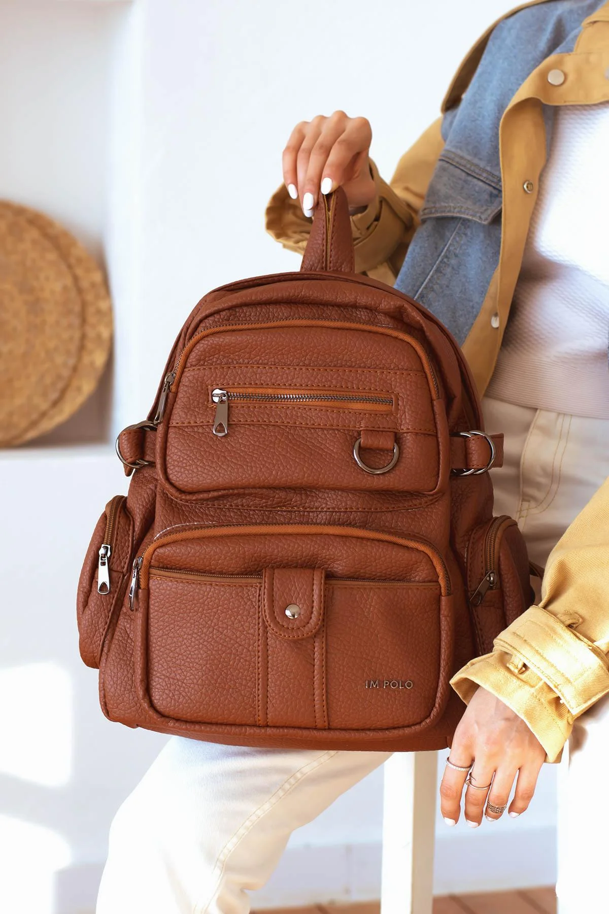 İmpolo Elina Geniş Ebatlı Yumuşak Taba Rolox Kadın Sırt Çanta