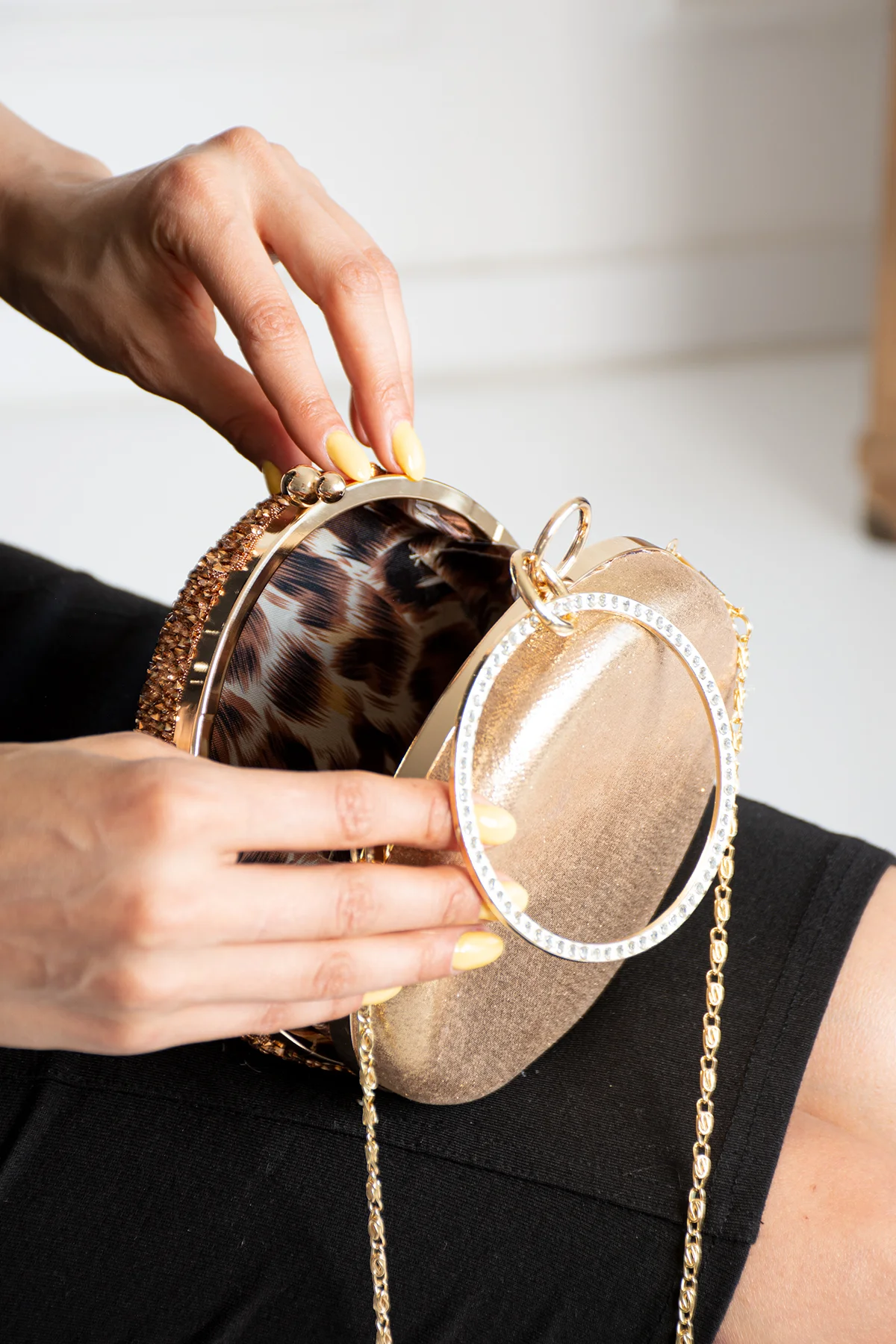 İmpolo Jesi Roz Taşlı Bilezik Abiye Omuz Ve Kol Çanta 16x16 Ebat - Görsel 3