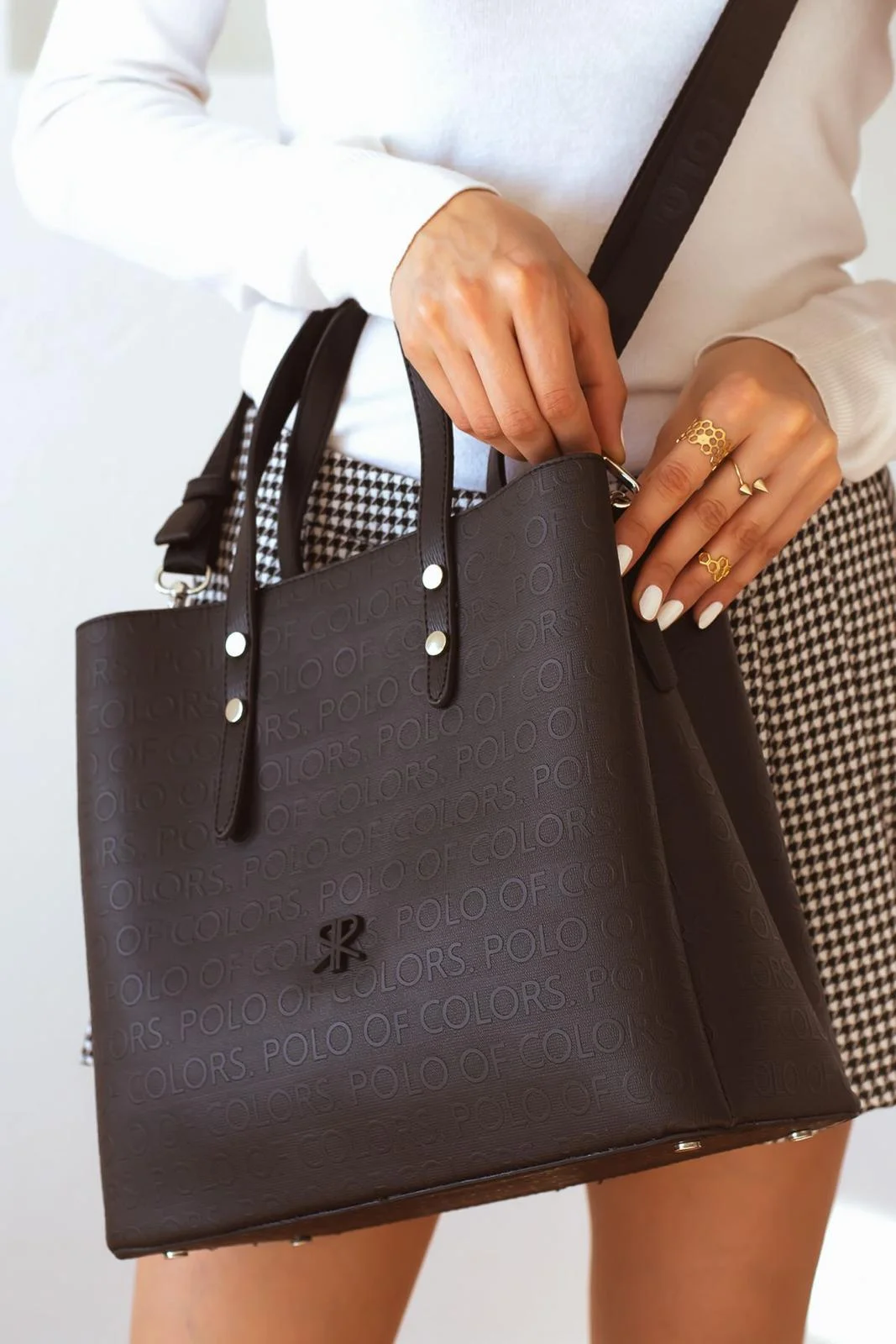 İmpolo Lori  Omuz Siyah   Kadın Çanta 27x34 Ebat - Görsel 3